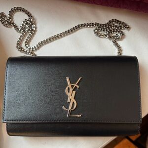 YSL Saint Laurent Kate Medium Black / Silver Hardware